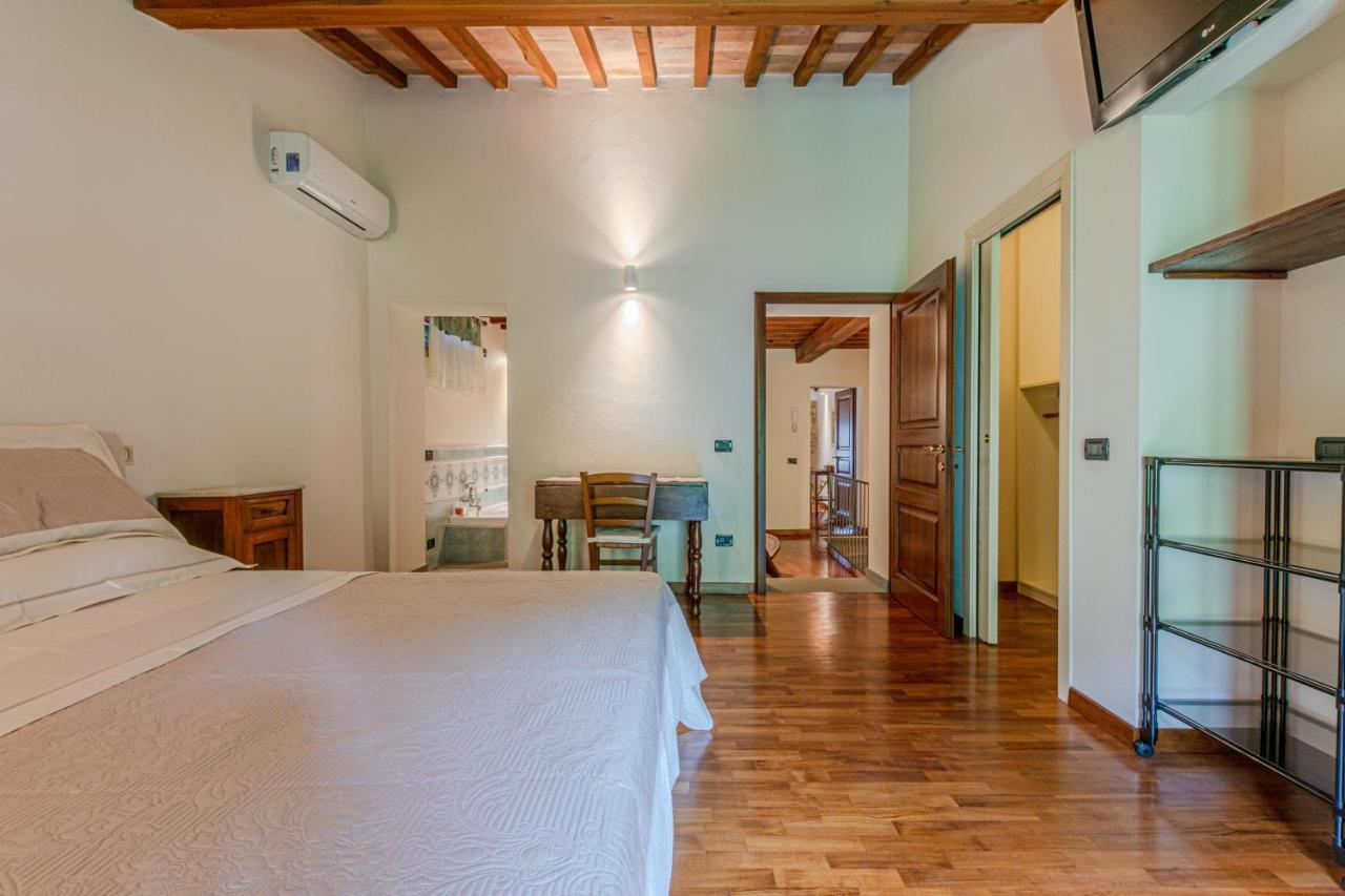 Casa Bici Appartement Chianni Buitenkant foto